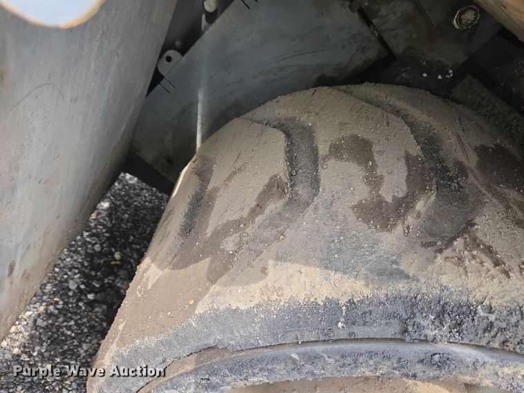 image for item YA0630 2022 Vogele Super 2000-3i paver