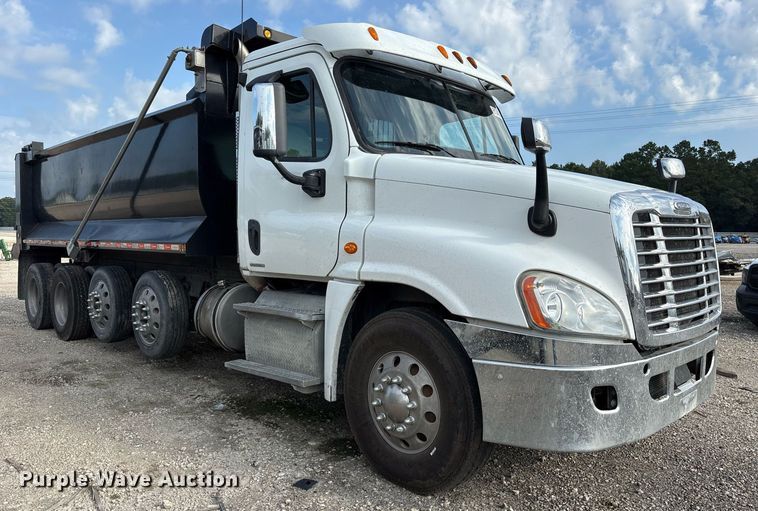 image for item YA0649 2012 Freightliner Cascadia 125 dump truck