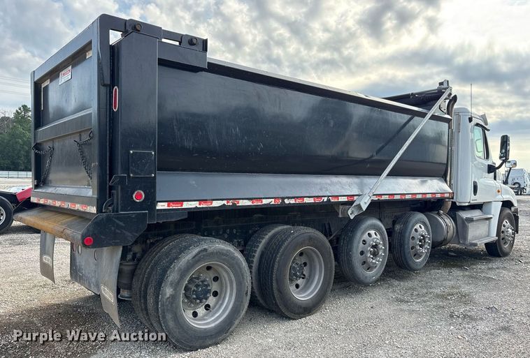 image for item YA0649 2012 Freightliner Cascadia 125 dump truck