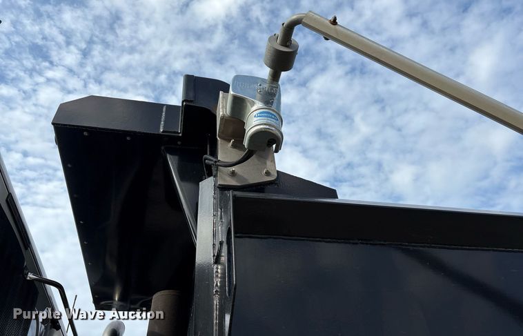 image for item YA0649 2012 Freightliner Cascadia 125 dump truck