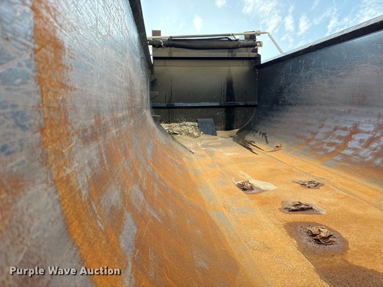 image for item YA0649 2012 Freightliner Cascadia 125 dump truck