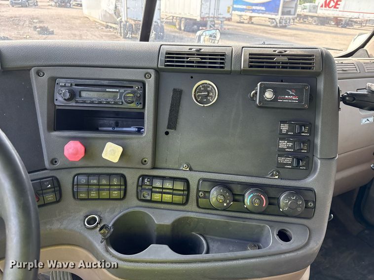 image for item YA0649 2012 Freightliner Cascadia 125 dump truck