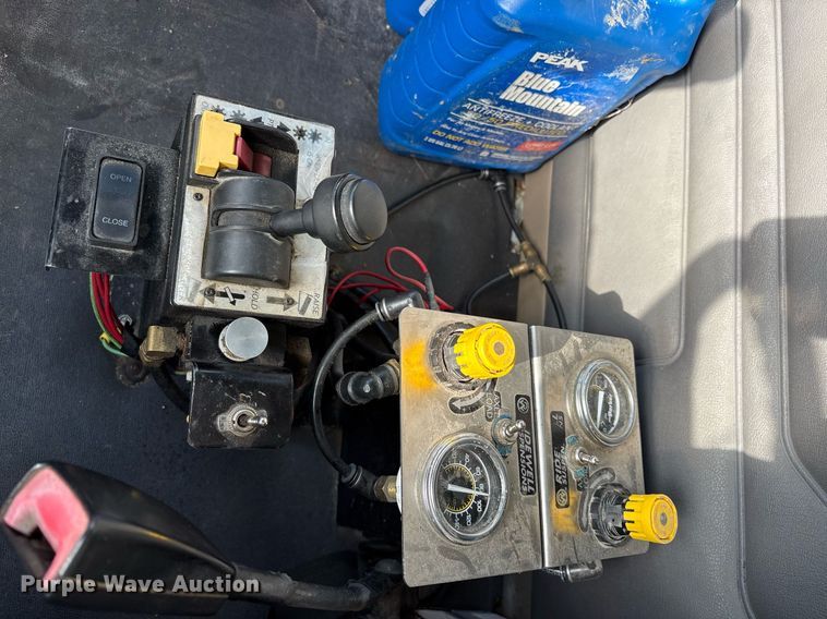 image for item YA0649 2012 Freightliner Cascadia 125 dump truck