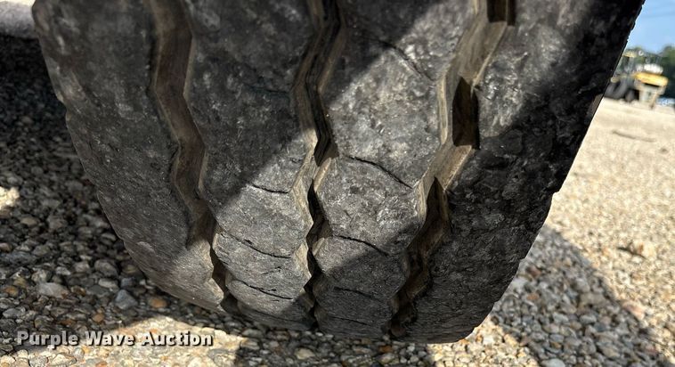 image for item YA0649 2012 Freightliner Cascadia 125 dump truck