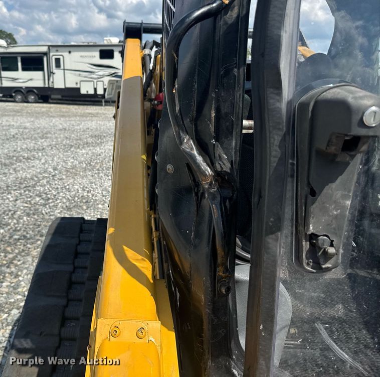 image for item YA0682 2019 Caterpillar 299D2 XHP tracked skid steer loader