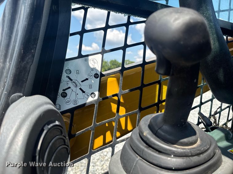 image for item YA0682 2019 Caterpillar 299D2 XHP tracked skid steer loader