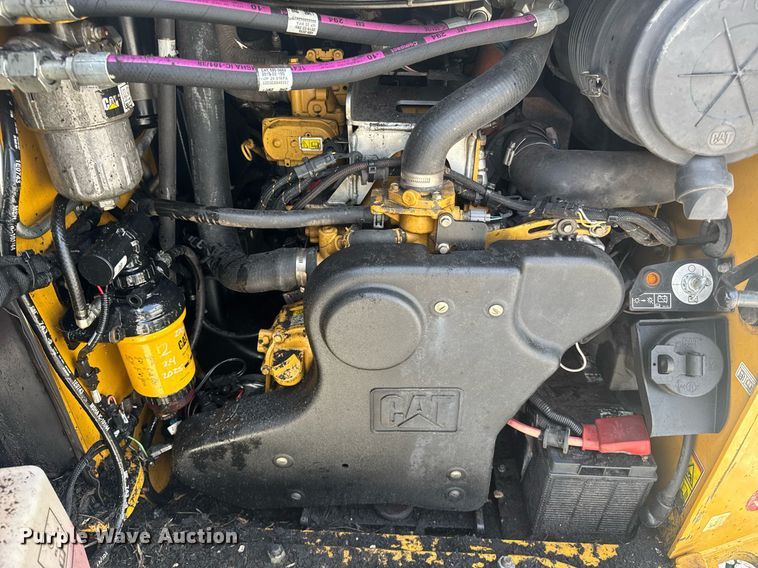 image for item YA0682 2019 Caterpillar 299D2 XHP tracked skid steer loader