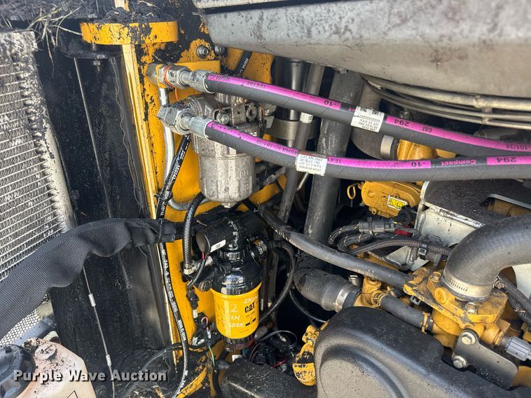 image for item YA0682 2019 Caterpillar 299D2 XHP tracked skid steer loader