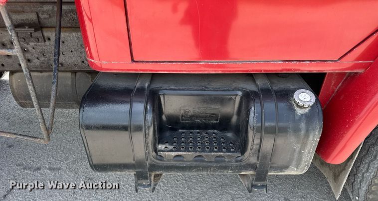 image for item DI9256 1982 International 1954 dump truck