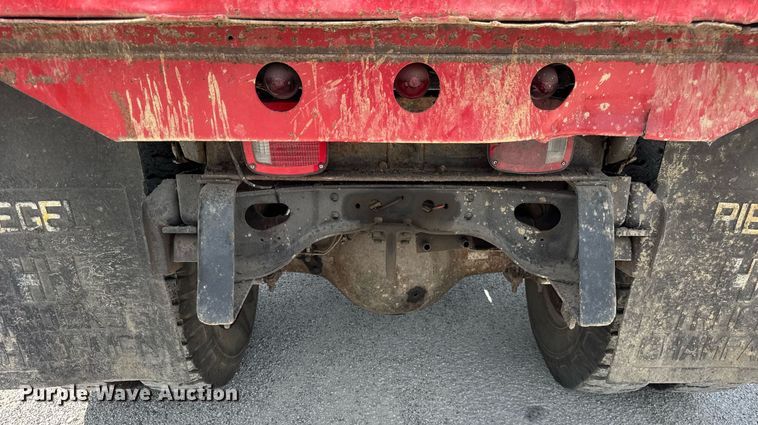 image for item DI9256 1982 International 1954 dump truck