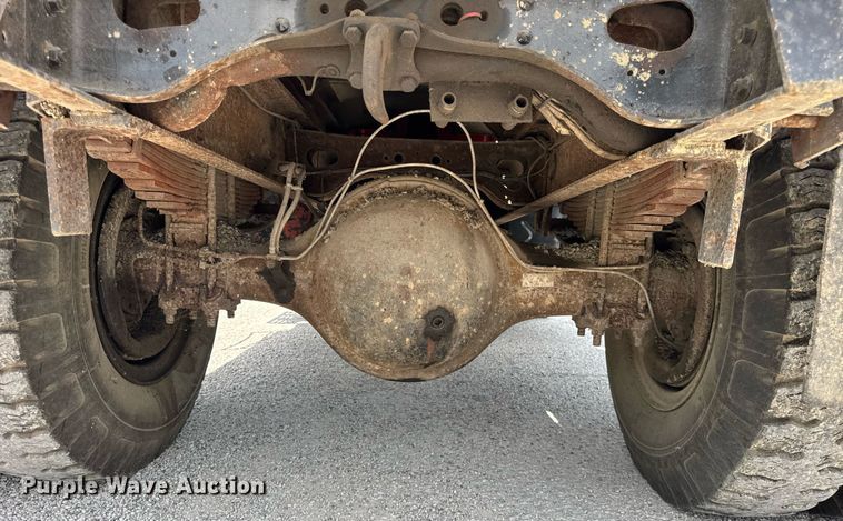 image for item DI9256 1982 International 1954 dump truck