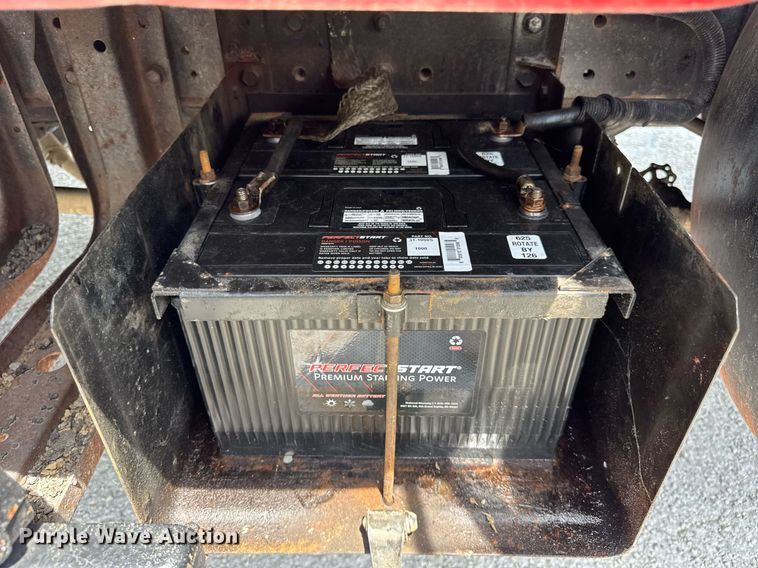 image for item DI9256 1982 International 1954 dump truck