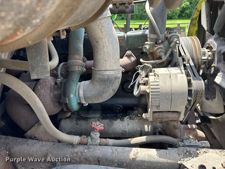 image for item DI9256 1982 International 1954 dump truck