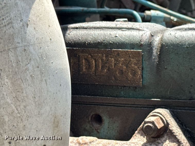 image for item DI9256 1982 International 1954 dump truck