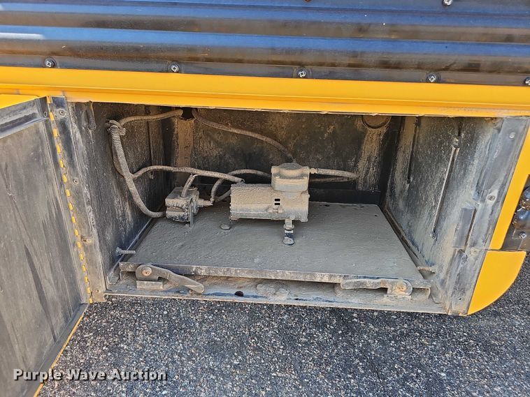 image for item DR3854 2007 Thomas Built school bus