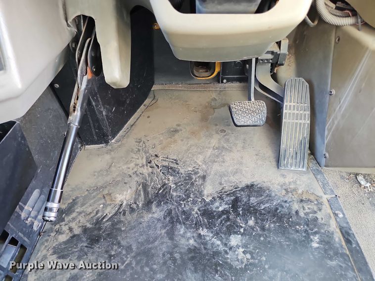 image for item DR3854 2007 Thomas Built school bus