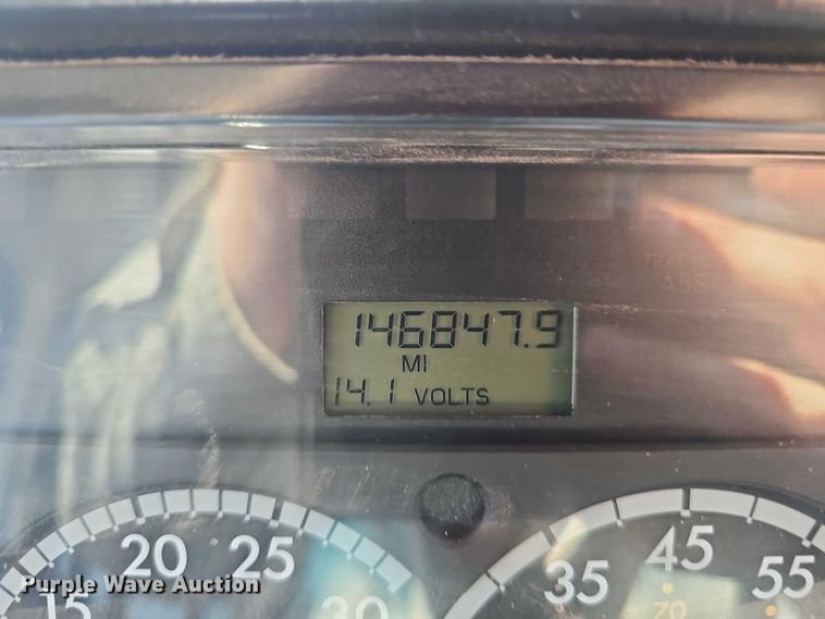 image for item DR3854 2007 Thomas Built school bus