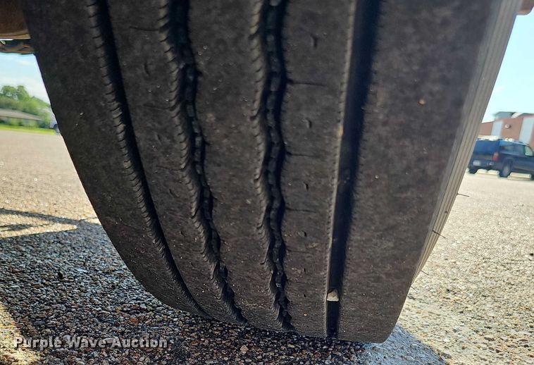 image for item DR3854 2007 Thomas Built school bus