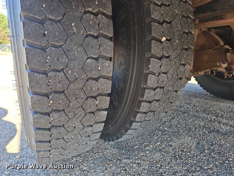 image for item DR3854 2007 Thomas Built school bus