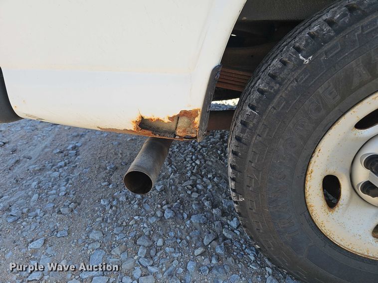 image for item DR3855 2008 Chevrolet Express 3500 van