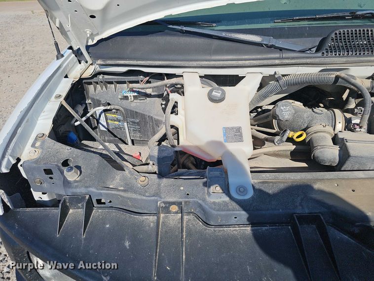 image for item DR3855 2008 Chevrolet Express 3500 van