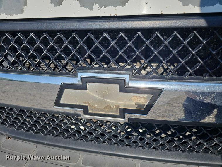 image for item DR3856 2010 Chevrolet Express 2500 van