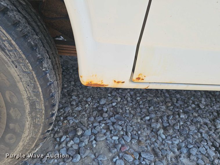 image for item DR3856 2010 Chevrolet Express 2500 van