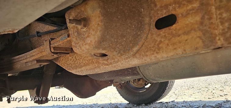 image for item DR3856 2010 Chevrolet Express 2500 van