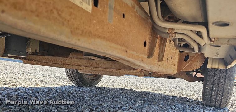 image for item DR3856 2010 Chevrolet Express 2500 van