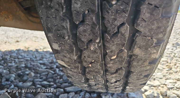 image for item DR3856 2010 Chevrolet Express 2500 van