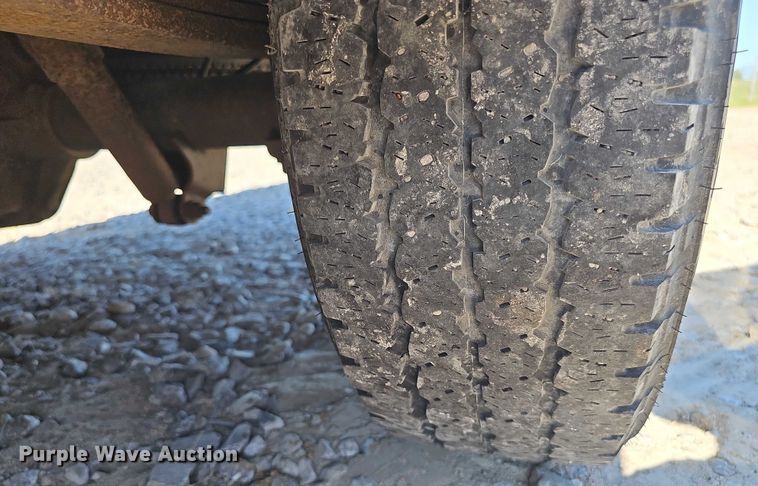 image for item DR3856 2010 Chevrolet Express 2500 van