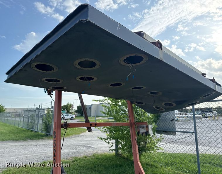 image for item DS3796 PowerMax PM3-35LX arrow board trailer