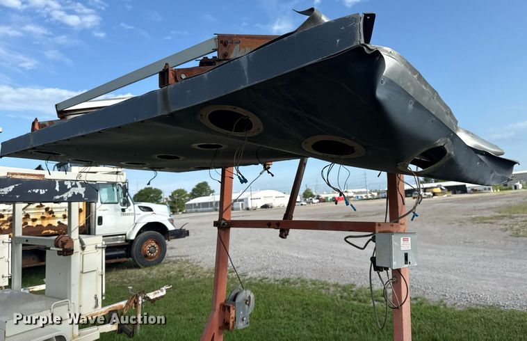 image for item DS3796 PowerMax PM3-35LX arrow board trailer