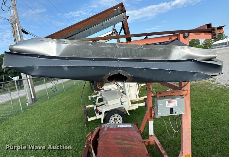 image for item DS3796 PowerMax PM3-35LX arrow board trailer