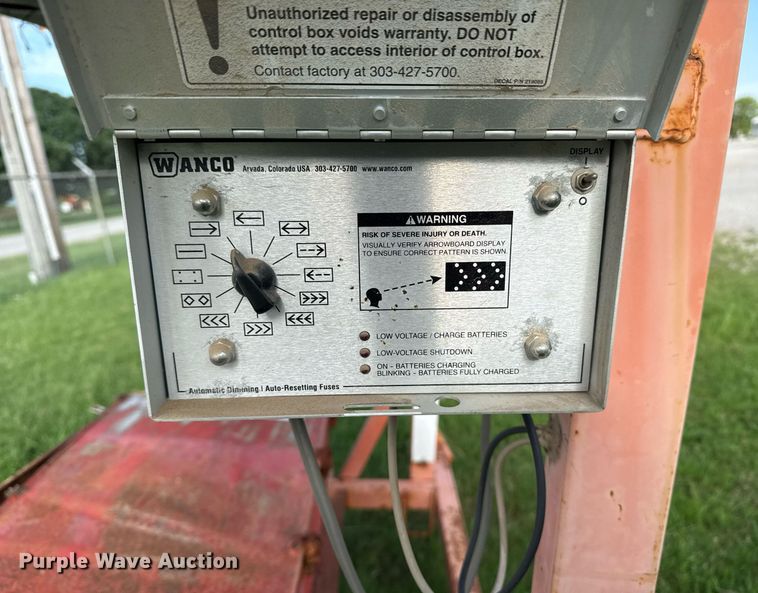 image for item DS3796 PowerMax PM3-35LX arrow board trailer