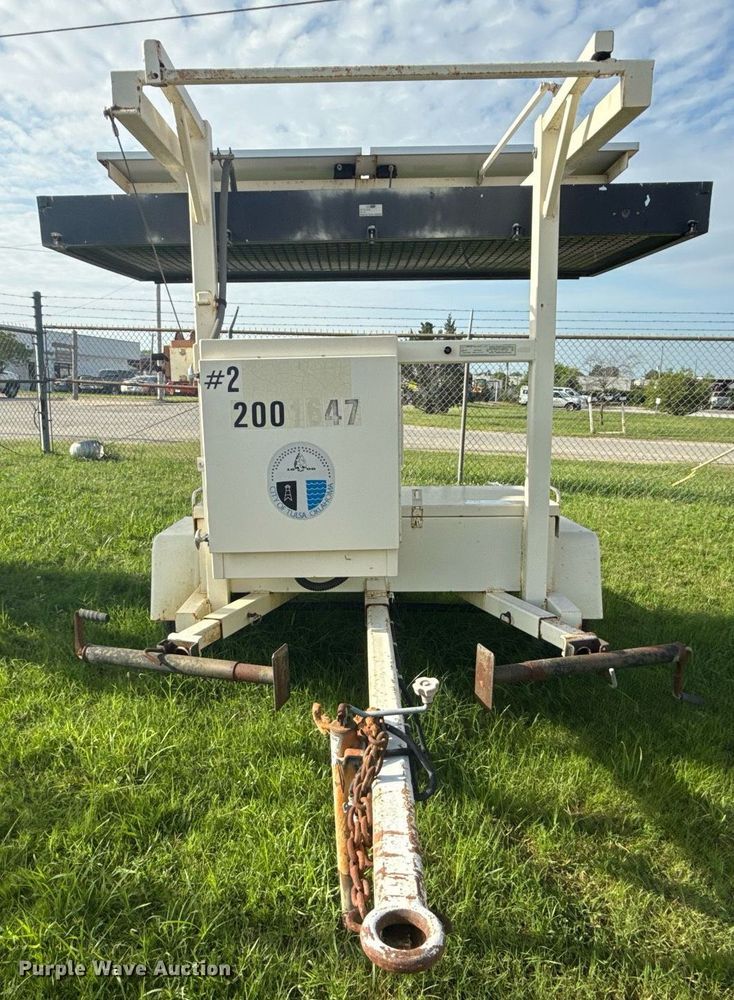 image for item DS3797 2001 American Signal Co arrow board trailer