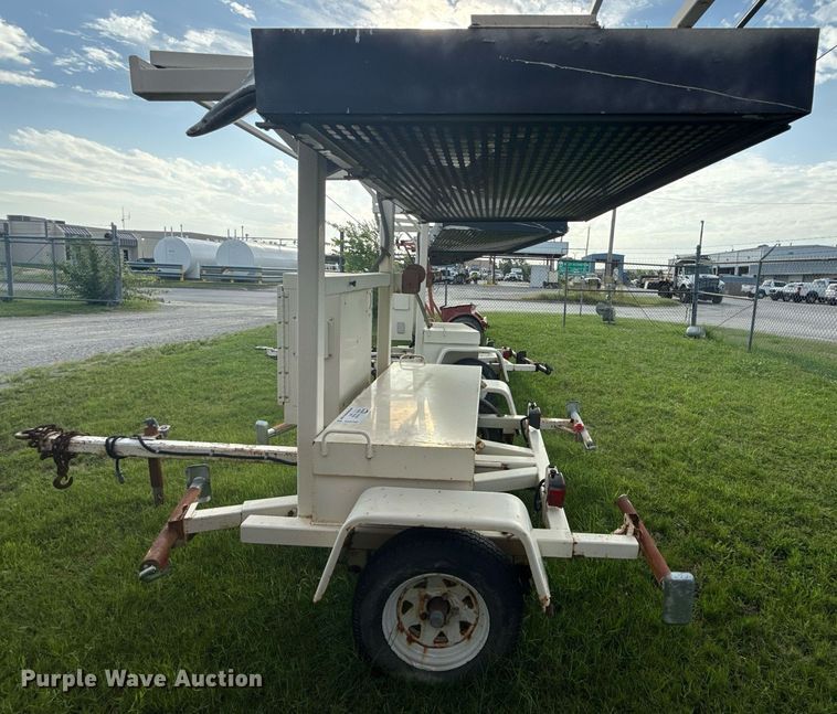 image for item DS3798 2001 American Signal Co arrow board trailer