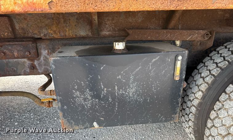image for item DS3799 2008 International 7400 dump truck