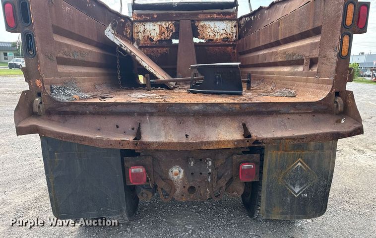 image for item DS3799 2008 International 7400 dump truck