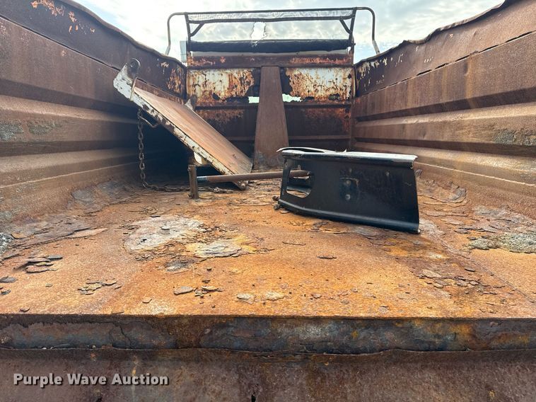 image for item DS3799 2008 International 7400 dump truck