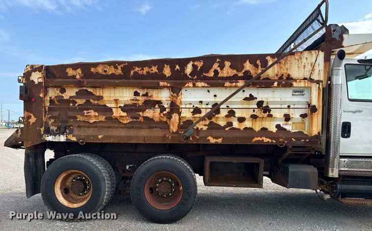 image for item DS3799 2008 International 7400 dump truck
