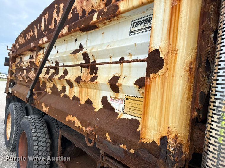 image for item DS3799 2008 International 7400 dump truck