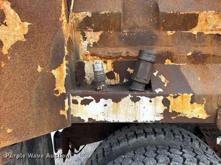 image for item DS3799 2008 International 7400 dump truck