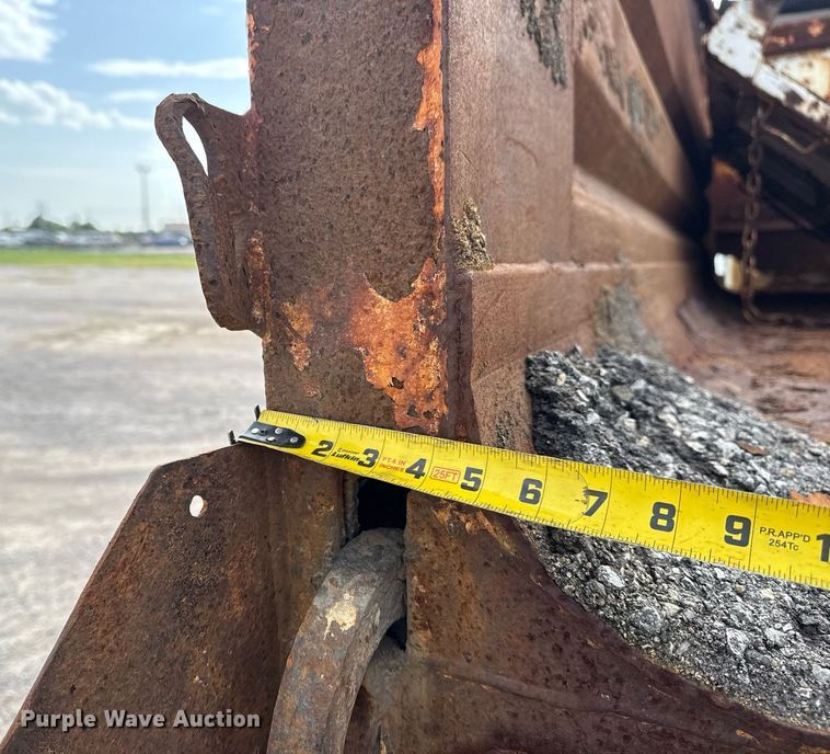 image for item DS3799 2008 International 7400 dump truck