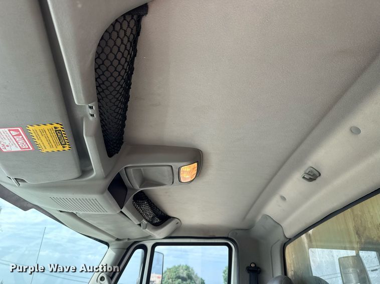 image for item DS3799 2008 International 7400 dump truck