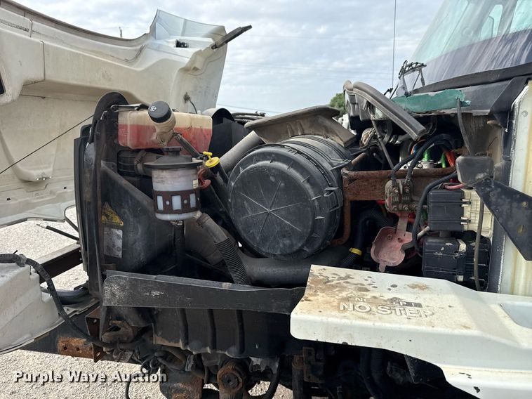 image for item DS3799 2008 International 7400 dump truck