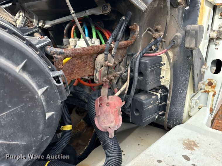 image for item DS3799 2008 International 7400 dump truck