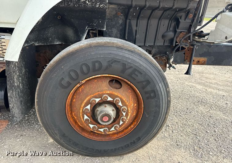 image for item DS3799 2008 International 7400 dump truck