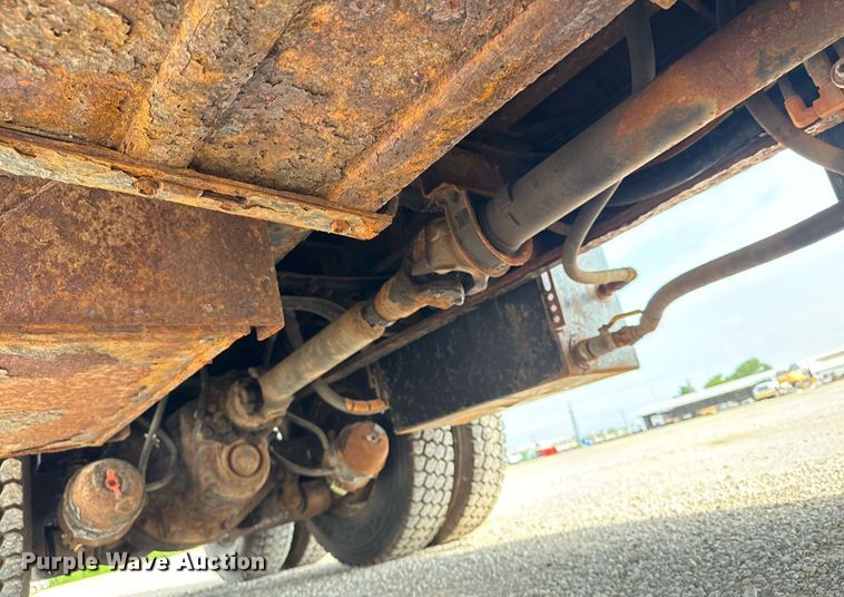 image for item DS3799 2008 International 7400 dump truck