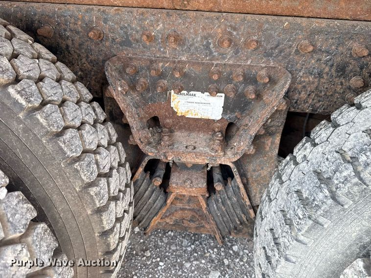 image for item DS3799 2008 International 7400 dump truck